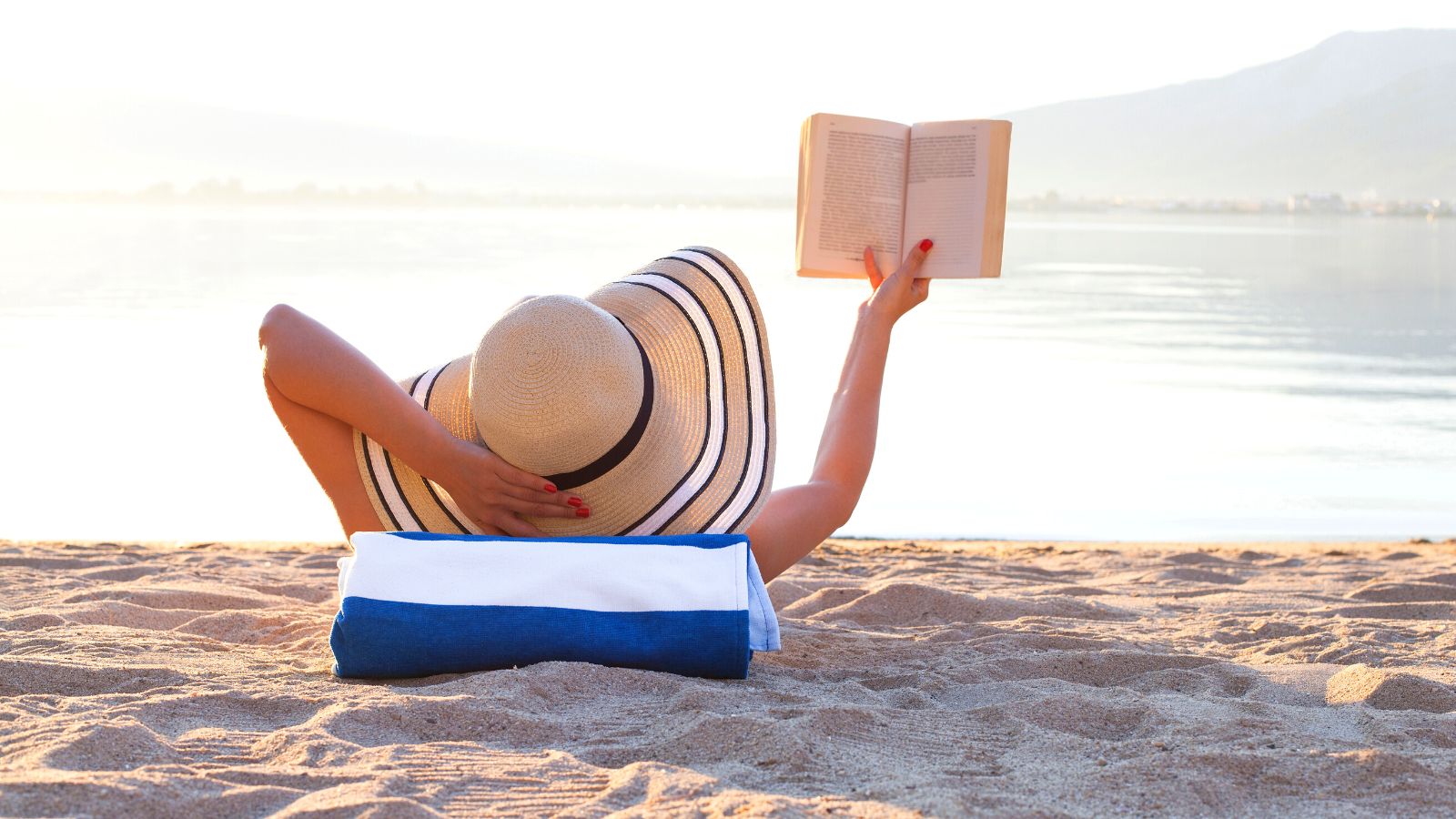 10 Feel-Good Beach Reads for Summer 2024