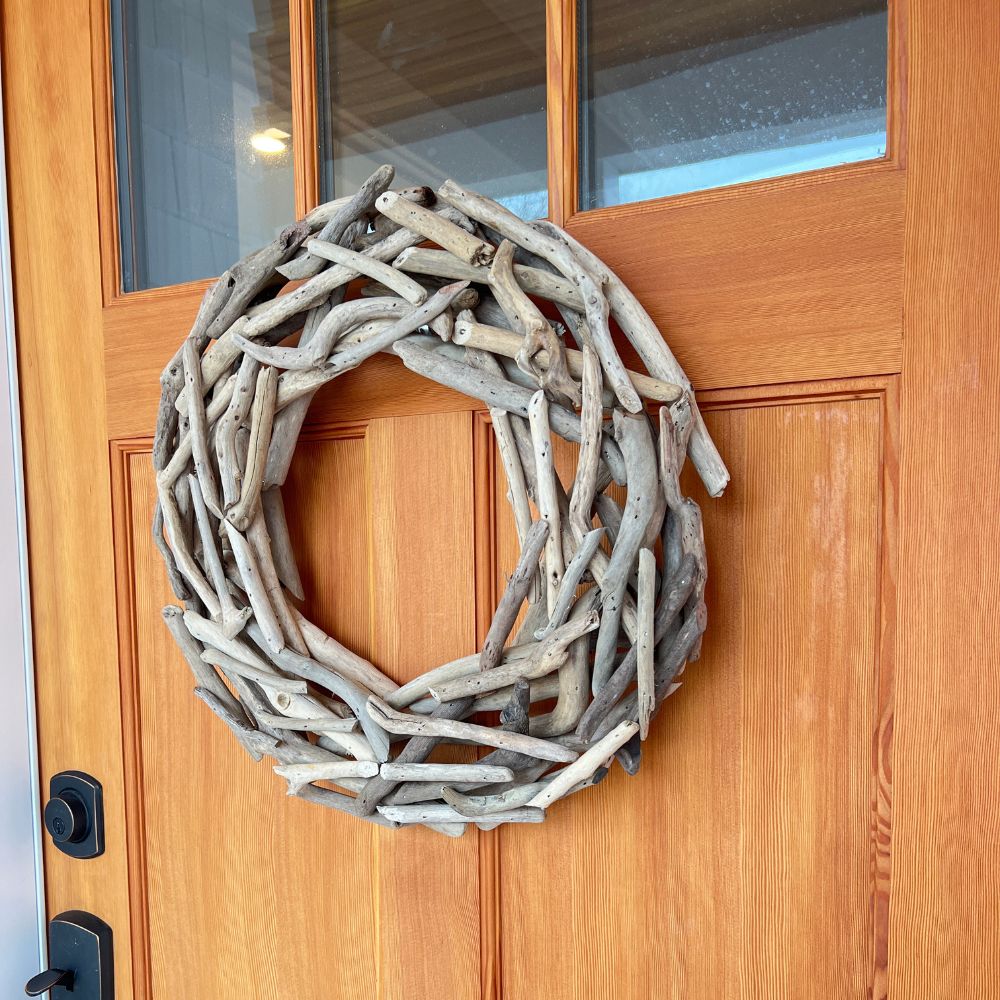 18" Driftwood Wreath, Natural