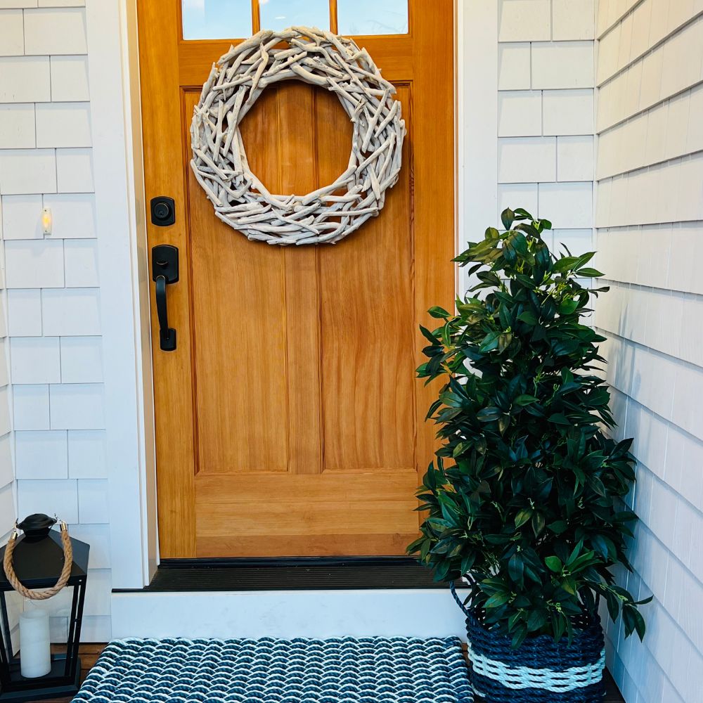 18" Driftwood Wreath Whitewashed