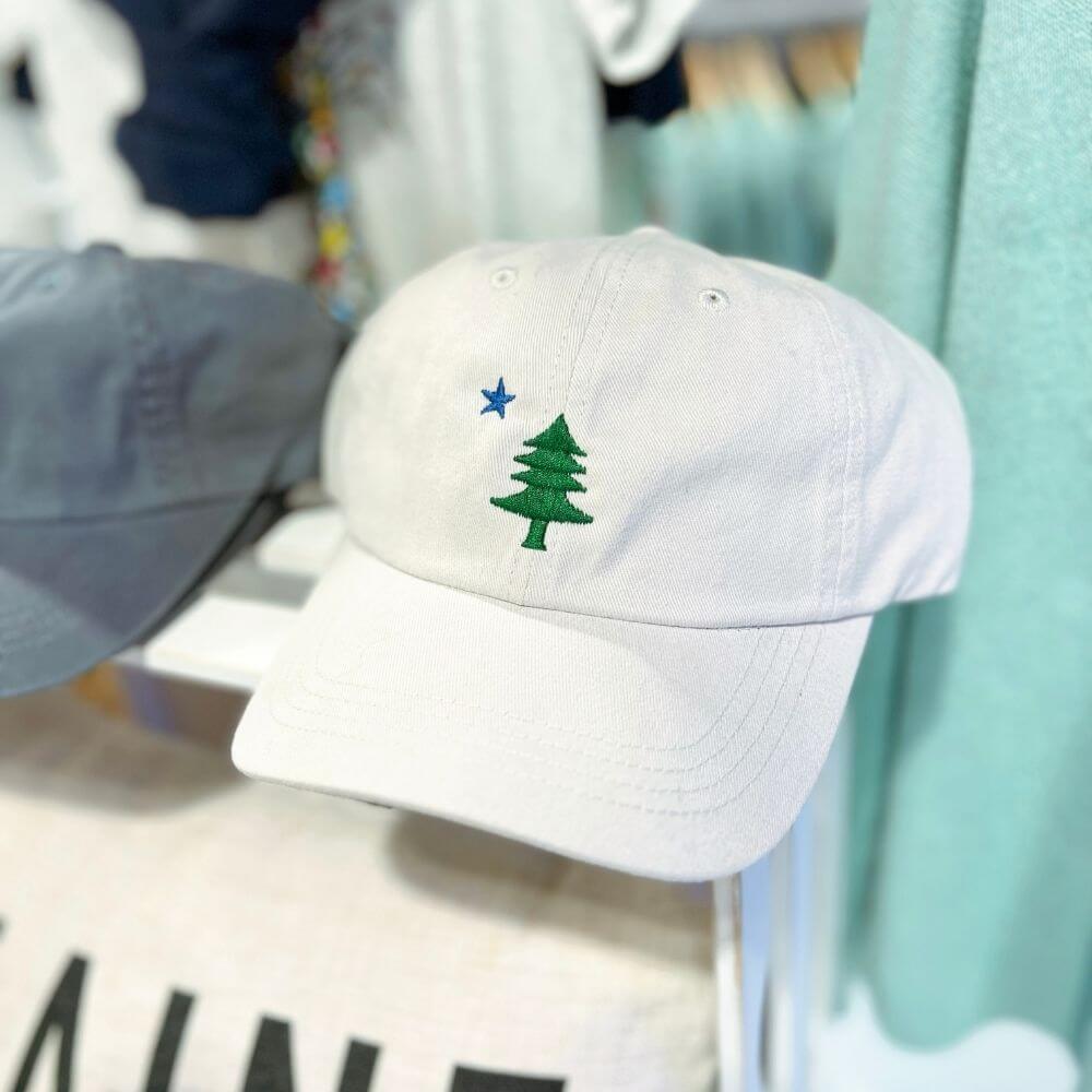 Maine Tree & Star Hat, Ivory