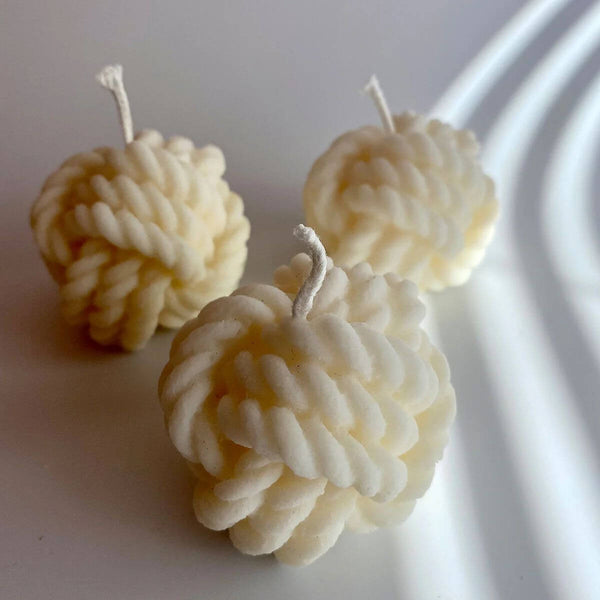 Handmade Sailor’s Knot White Candle, Coastal Soy Candle New England Trading Co