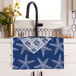 Ocean-inspired microfiber tea towel from the Blu Collection, made from recycled plastic bottles, ultra-soft, absorbent, and double-sided.