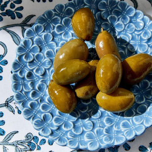 Decorative hydrangea-themed porcelain tidbit dish, food-safe and dishwasher-safe